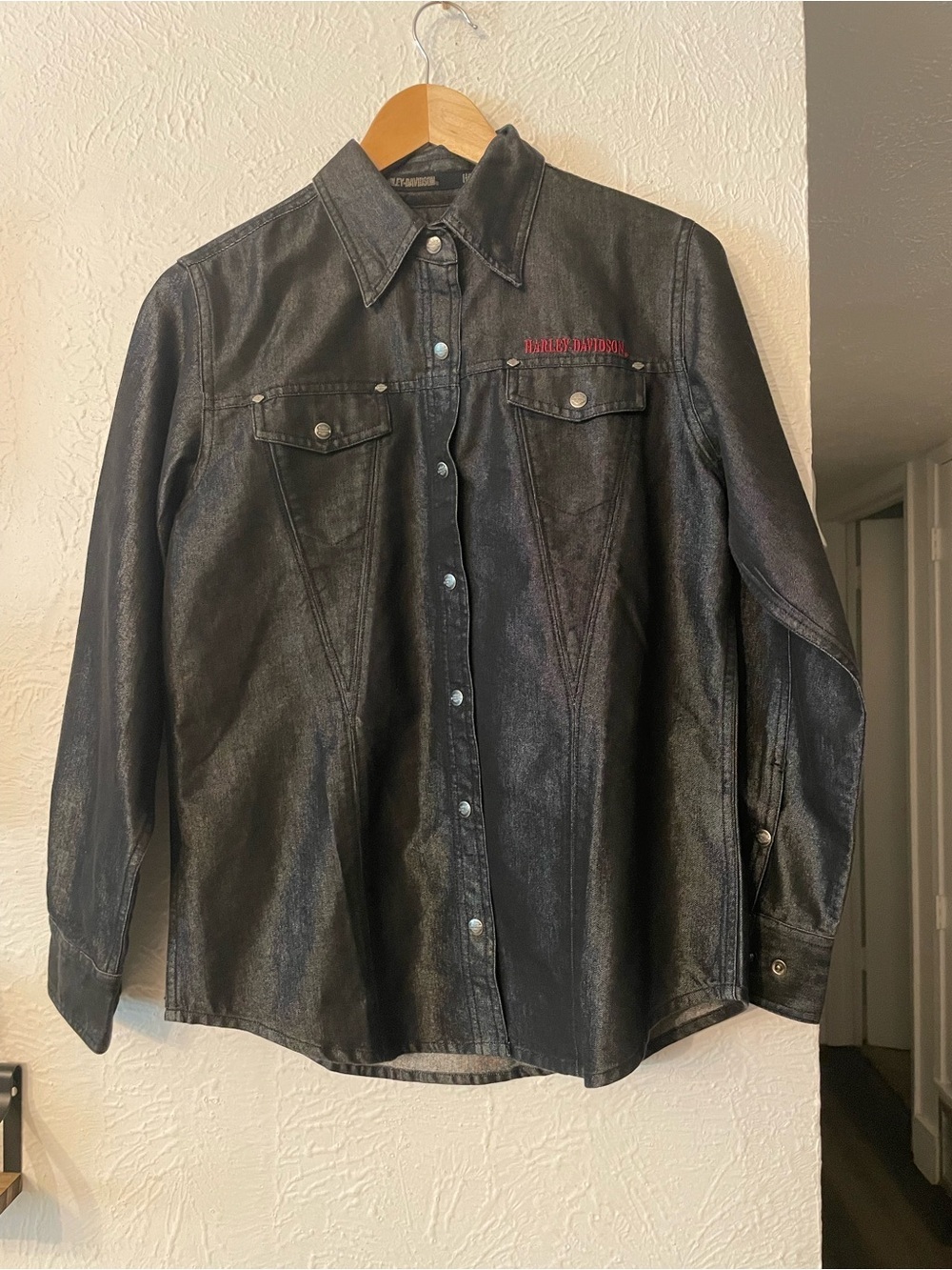 Harley-Davidson Black Demin Snap Front Shirt Metallic Red Embroidery Medium